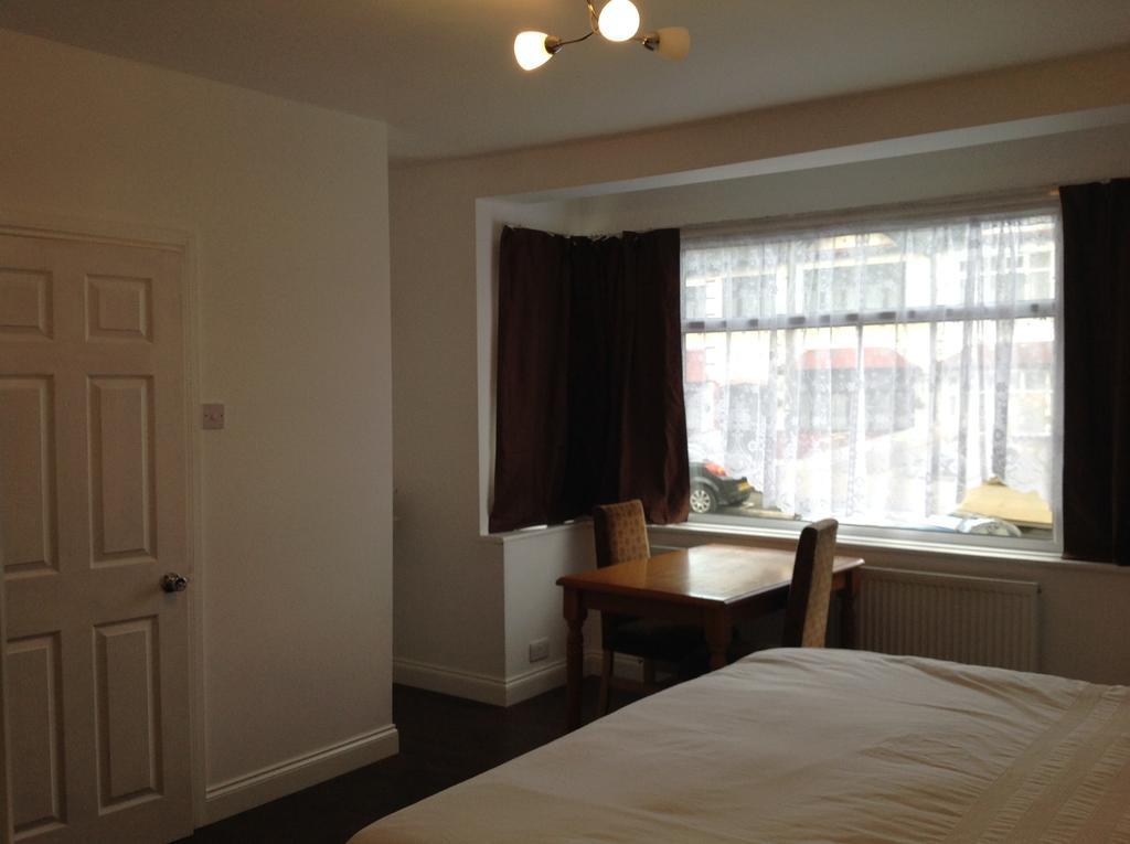 רומפורד Repton Private Hotel מראה חיצוני תמונה